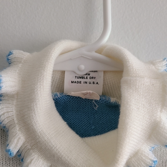 Winne the Pooh Brand Girls Ruffle Turtleneck Sweater - Picture 4 of 5